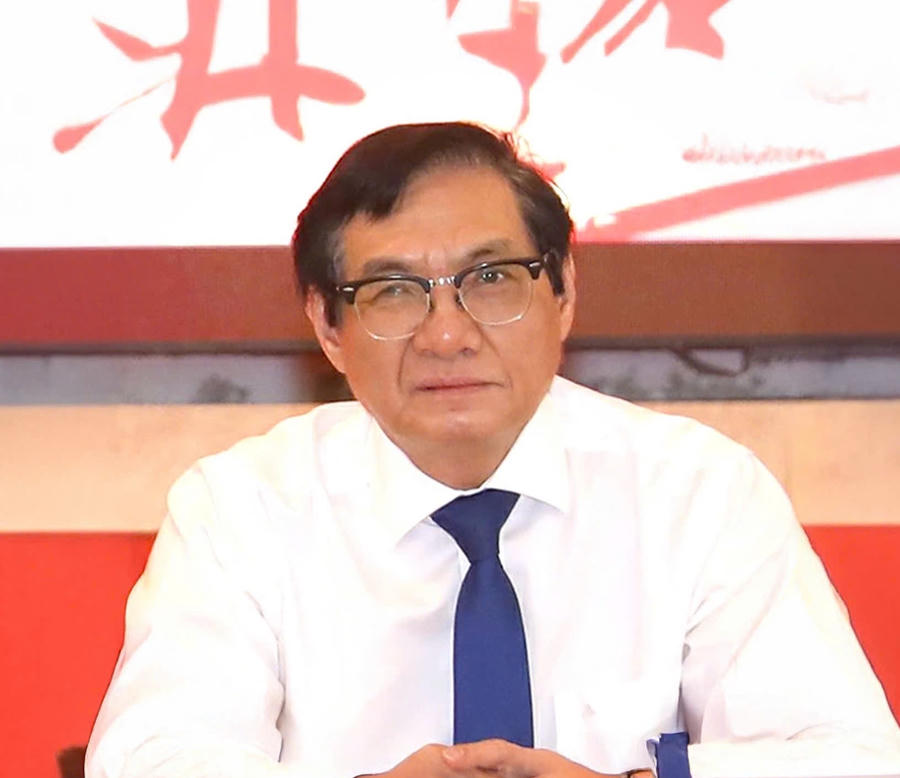 Nguyên Phó Chủ tịch UBND tỉnh Đồng Nai Nguyễn Sơn Hùng.