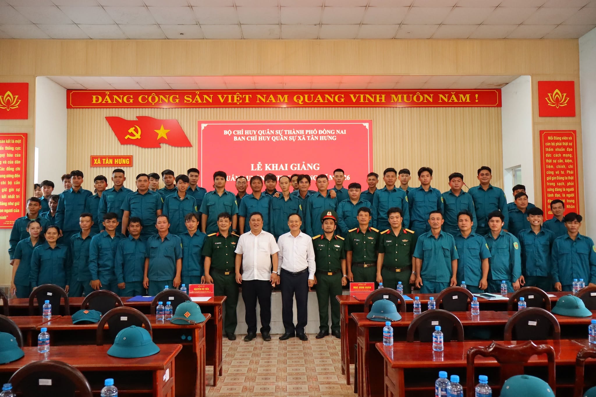 'A group of people in uniform

Description automatically generated'
